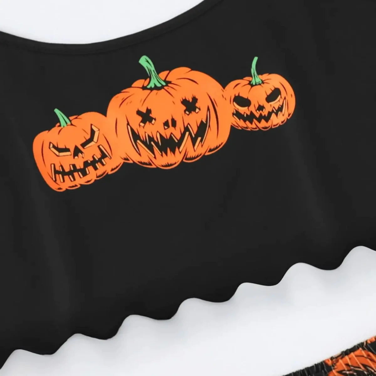 Spooktacular Comfort: Zweiteiliges Pyjama-Set aus Polyesterfaser mit Halloween-Motiven für Damen