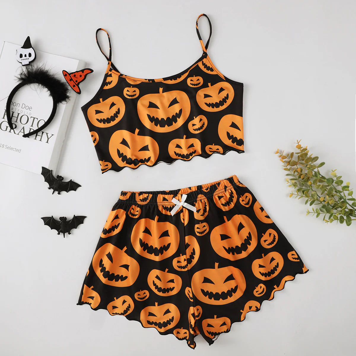 Spooktacular Comfort: Zweiteiliges Pyjama-Set aus Polyesterfaser mit Halloween-Motiven für Damen