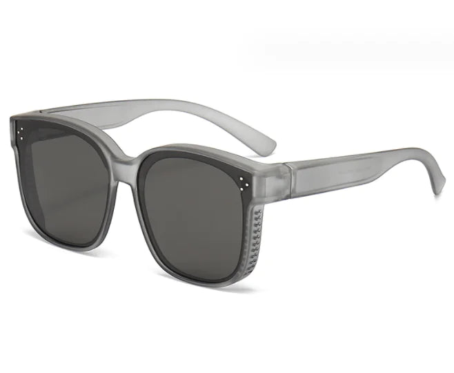 Sunscreen sunglasses for driving a mirror dual anti-glare